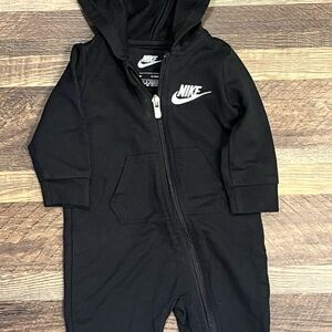 Nike Kids Black Hooded Footie